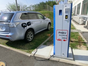 電気自動車充電器